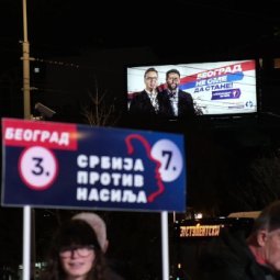 Serbie : l'opposition dénonce des irrégularités et appelle à manifester