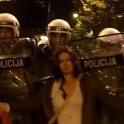 Monténégro : le régime choisit la répression aux petites heures de l'aube
