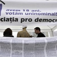 Roumanie : le gouvernement change la loi électorale à six mois des élections
