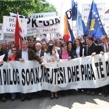 Kosovo : travailleurs sans droits, syndicats faibles et divisés