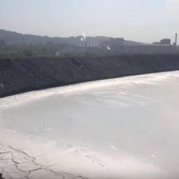 Catastrophe en Bosnie-Herzégovine : la rivière Spreča déborde de polluants chimiques