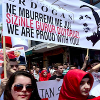 Macédoine : la communauté turque se mobilise en soutien à Erdoğan