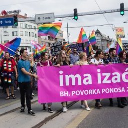 Bosnie-Herzégovine : une première marche qui fait la fierté de Sarajevo