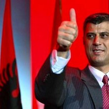 Politique et business : comment la famille Thaçi a mis le Kosovo en coupe réglée