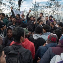 Grèce : au camp d'Idomeni, le blocage des « mauvais » réfugiés