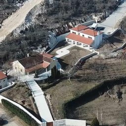 Constructions illégales au Monténégro : la justice s'attaque au citoyen Đukanović