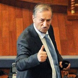 Kosovo : Azem Syla, ancien commandant de l'UÇK et boss de la « mafia des expropriations »