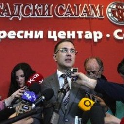 Serbie : le Parlement vote la confiance au gouvernement Vučić
