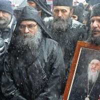 Orthodoxie : l'évêque Artemije est suspendu de ses fonctions
