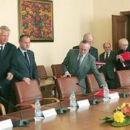 Bulgarie : Dominique de Villepin à la rescousse du Premier ministre Stanichev