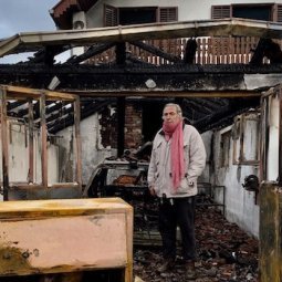 Serbie : un cadre du SNS condamné pour avoir incendié la maison d'un journaliste