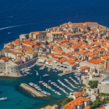 Croatie : pourquoi autant de déchets arrivent chaque hiver à Dubrovnik ?