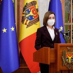 Crise politique en Moldavie : Maia Sandu contre le Parlement
