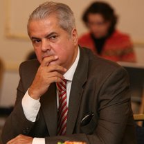 Roumanie : l'ancien Premier ministre Adrian Năstase devant la justice