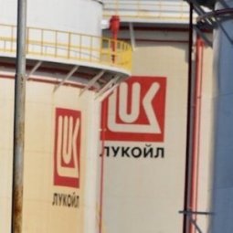 Comment la Russie contourne l'embargo européen sur le pétrole grâce à la Bulgarie