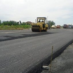 Albanie : leurs salaires ne sont pas payés, ils bloquent l'autoroute 