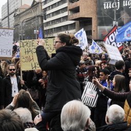 La Serbie contre Vučić : les raisons de la révolte