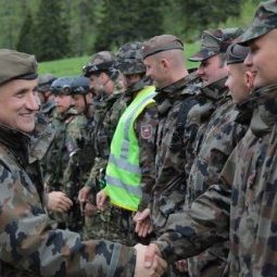 Tensions dans les Balkans : la Slovénie pense à réintroduire le service militaire