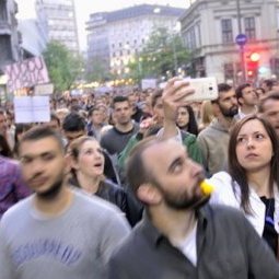 Serbie : « les manifestants ne veulent plus changer de gouvernement, ils veulent changer le système »