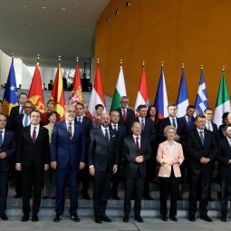 Balkans occidentaux : le processus de Berlin relance l'intégration régionale