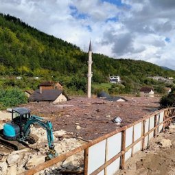 Inondations meurtrières en Bosnie-Herzégovine : 22 morts, 6 disparus et des questions