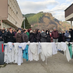 Bosnie-Herzégovine : sans salaires depuis l'été, les soignants de Konjic rendent leur blouse