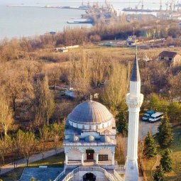 Guerre en Ukraine : des dizaines de Turcs toujours coincés dans la mosquée de Marioupol