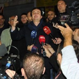 Kosovo : la police arrête puis relâche Albin Kurti