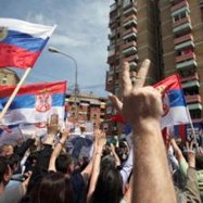 Municipales à Mitrovica : les Serbes ne veulent pas des symboles de la République du Kosovo