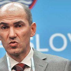 Slovénie : l'ancien Premier ministre Janez Janša a nouveau soupçonné d'abus de fonction 
