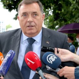 Bosnie-Herzégovine : Milorad Dodik place ses hommes à la tête de la police et du CSA