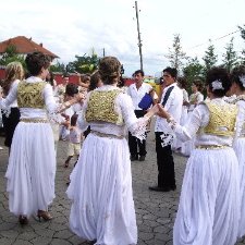 Albanie : se marier à Gjirokastër, une cérémonie entre tradition et modernité