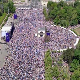 Moldavie : démonstration de force pro-européenne à Chișinău