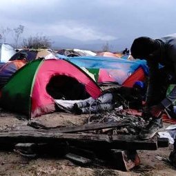 Réfugiés : en Macédoine, le risque d'un « goulot d'étranglement »