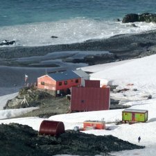Traité sur l'Antarctique : les Balkans et le continent blanc