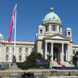 Serbie : recyclage politique des anciens généraux suspectés de crimes de guerre