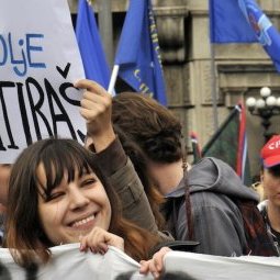 Serbie : ces jeunes anti-Vučić qui tournent le dos à l'UE 