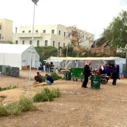 Réfugiés en Grèce : enfermement et désastre humanitaire à Chios