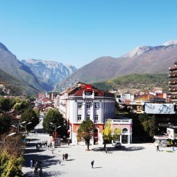 Tourisme : et si vous partiez découvrir l'ouest sauvage du Kosovo ?