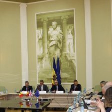 Réforme de la justice en Moldavie : « la société attend », mais les juges bloquent