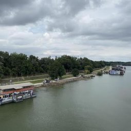 Serbie : à Belgrade, sur la Save, la fête est finie