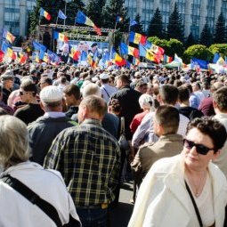Recette moldave : voler un milliard de dollars et faire payer le contribuable pendant 25 ans
