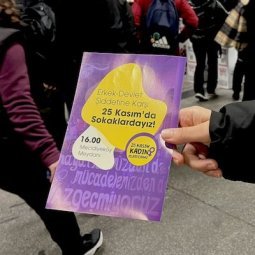 Féminicides en Turquie : rassemblement à Istanbul contre la « violence d'État »