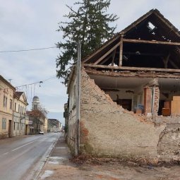 Croatie : à Glina, après le tremblement de terre, solidarité et colère