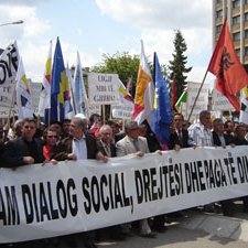 Kosovo : le syndicalisme entre (in)existence et solidarité