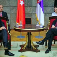 La Serbie et la Turquie célèbrent leur nouvelle amitié à Novi Pazar