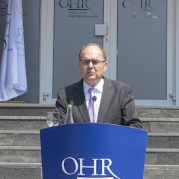 Bosnie-Herzégovine : le bras de fer entre l'entité serbe et l'OHR se durcit
