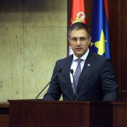 Serbie : le ministre de l'Intérieur Stefanović a-t-il mis des journalistes sur écoutes ?