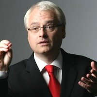 Diplomatie : Ivo Josipović favorable au retrait de la plainte de la Croatie pour génocide
