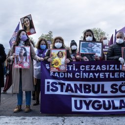 Turquie : contre les féminicides, la mobilisation ne faiblit pas